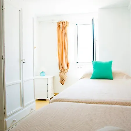 Apartment Rooftop 2 *