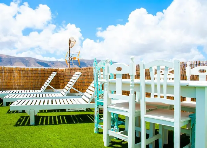 Apartment Rooftop 2 *